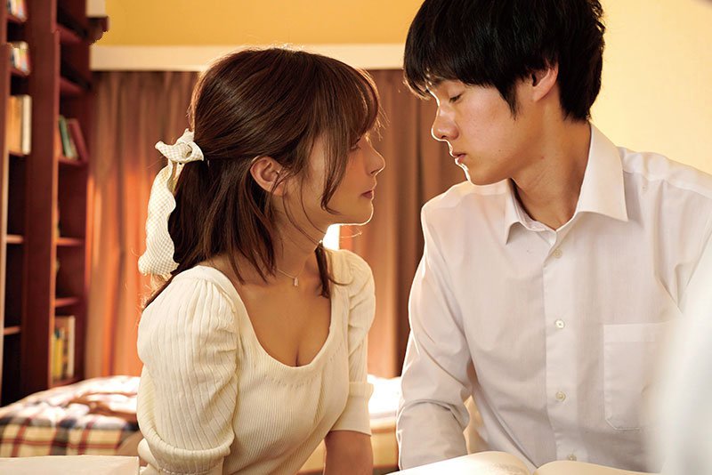 Cô gia sư xinh đẹp và chuyện tình cùng cậu học trò